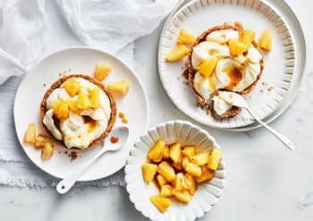 Salata de ananas cu crema de ricotta